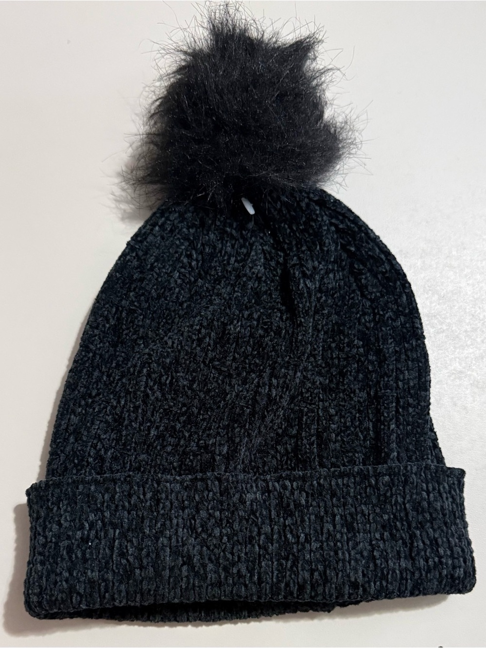 NEW Isotoner Black Knit Pom Pom Beanie